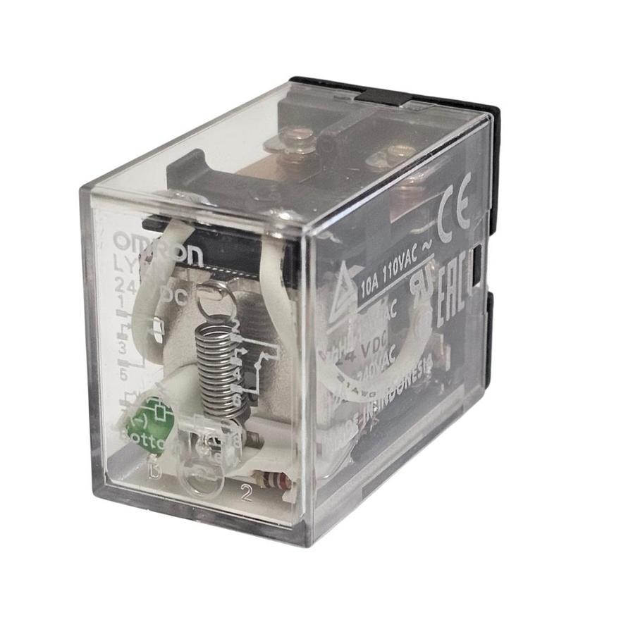 Used BOX OF 5 NEW OMRON 1YCP1 PLUG-IN RELAYS 8-BLADE LY2N 24VDC / LY2N-24VDC