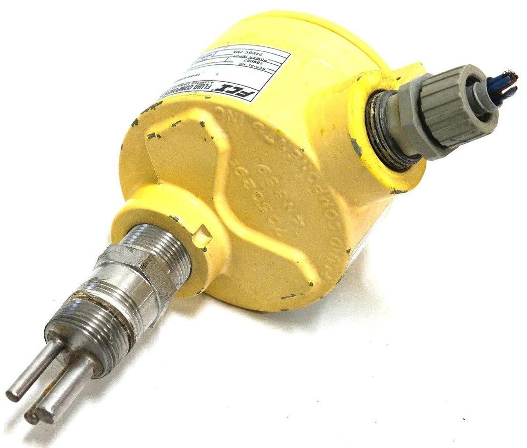 Used FLUID COMPONENTS 12-64-4/00A3 FLOW SWITCH ENCL. 29/30 A2A, 24VDC 7VA
