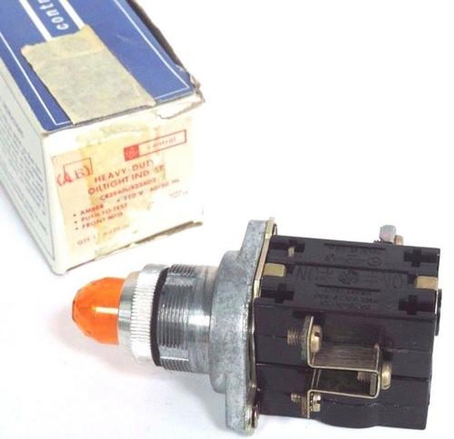 Used NIB GENERAL ELECTRIC CR2940UX224D2 PUSHBUTTON AMBER, 110V 60/50 HZ CR2940UX224A2