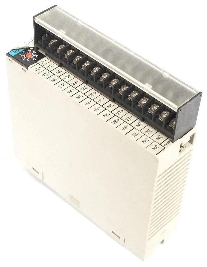 Used OMRON C200H-DA003 D/A ANALOG OUTPUT MODULE 1-5V, 0-10V, -10-+10V, 8 PORTS