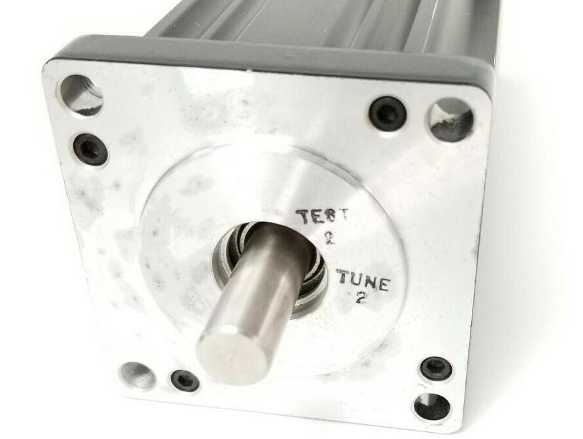 Used PARKER COMPUMOTOR SM233BE-NMSN MOTOR SM233BENMSN, 340V, 4.1A, 140 OZ-IN
