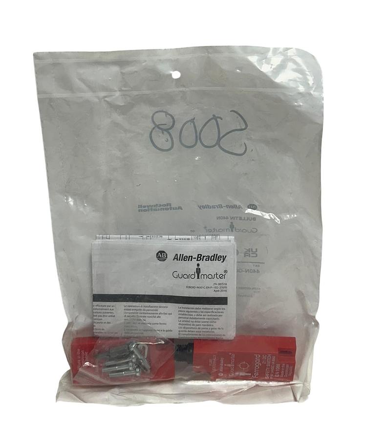 ALLEN BRADLEY 440N-G02099 /B Guardmaster FERROGARD SAFETY SWITCH 24VDC 1A NSFS