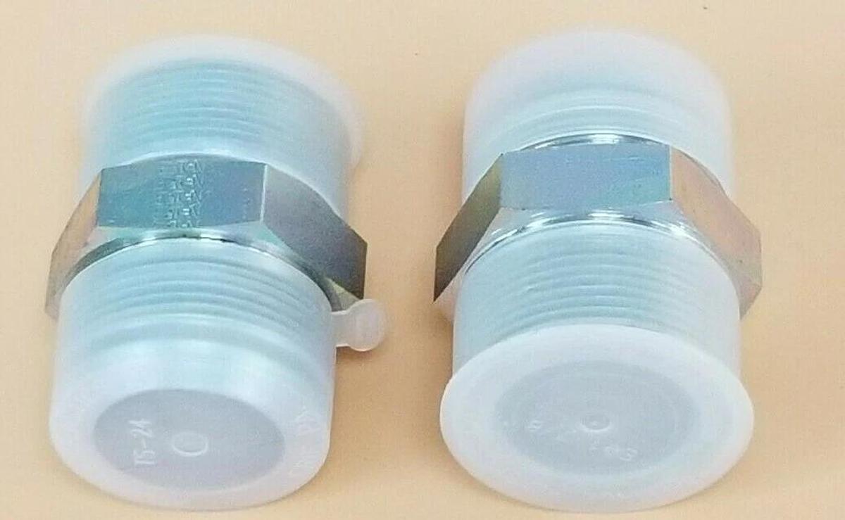 LOT OF 2 NEW EATON FEMALE PIPE FITTINGS 1.25" BORE STRAIGHT TO 1.25" BORE NIPPLE