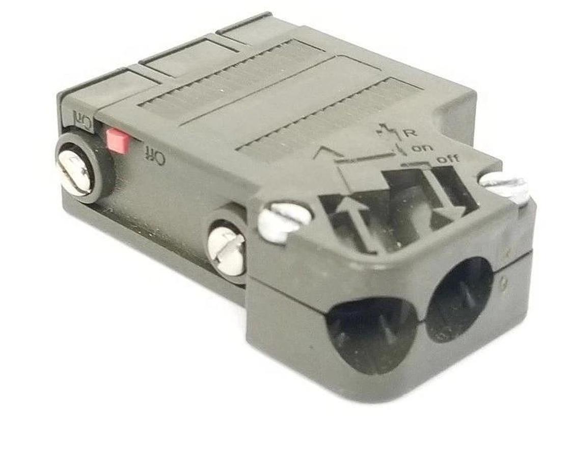 Used SIEMENS 6ES7-972-0BA41-0XA0 CONNECTOR 35 DEG. 6ES79720BA410XA0