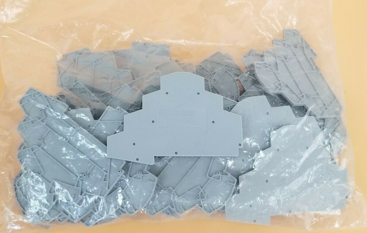 Used LOT OF 42 NEW PHOENIX CONTACT D-ST 2,5-PE/3L TERMINAL BLOCK END CAPS 3036673