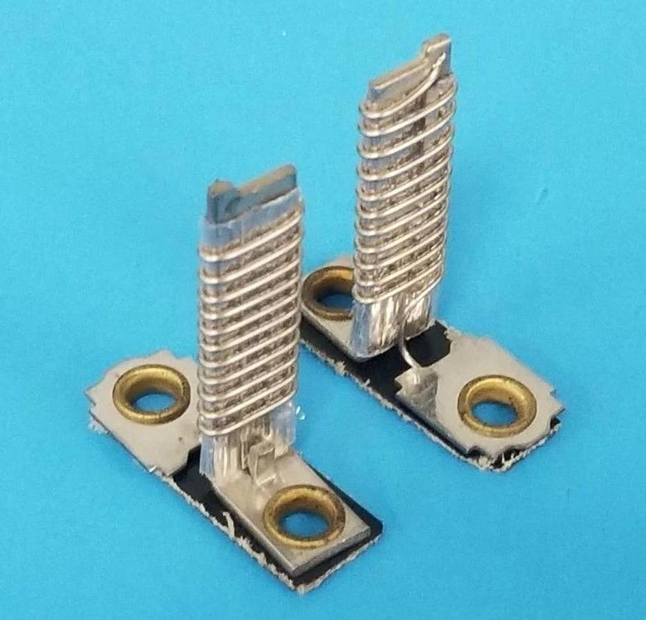 LOT OF 2 NEW GENERAL ELECTRIC C2.20A HEATER ELEMENTS C220A