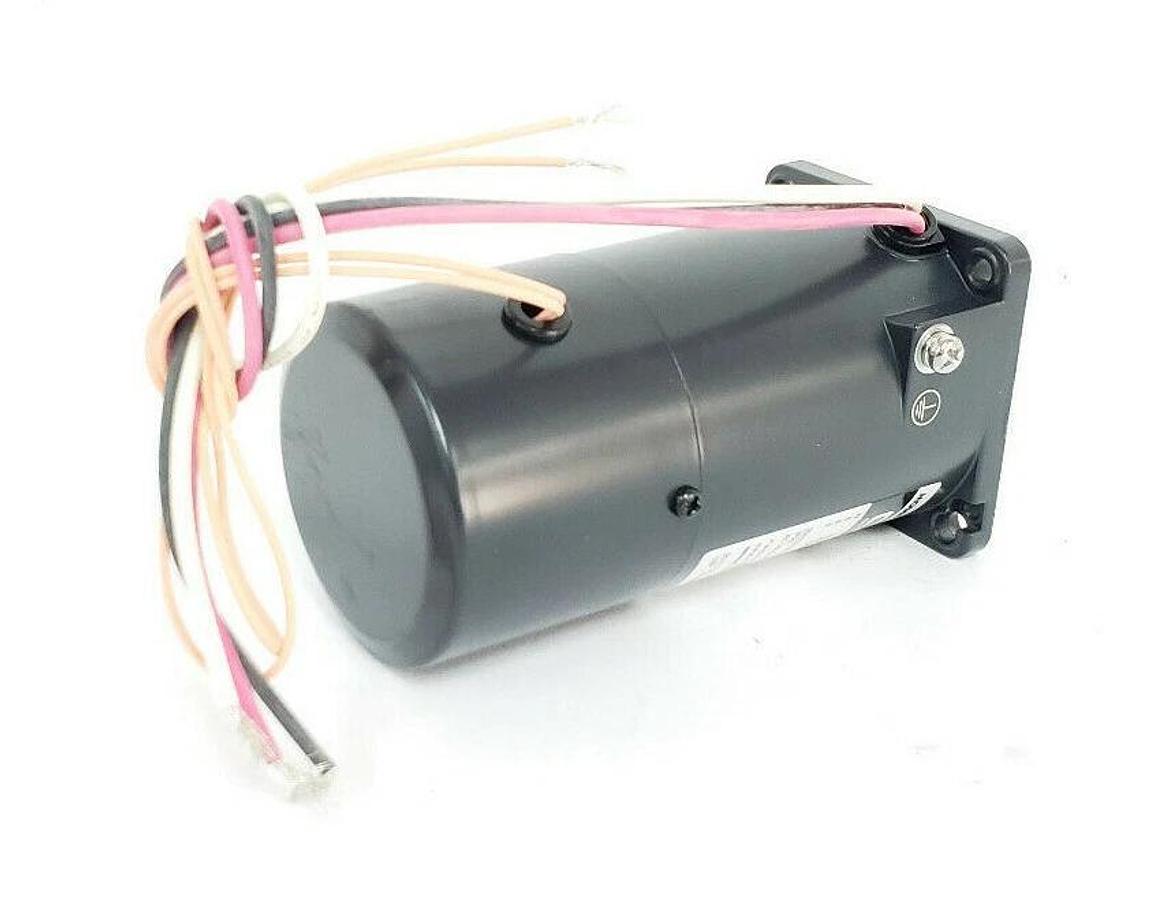 Used NIB ORIENTAL MOTOR 2RK6GN-CW2MJ ELECTROMAGNETIC BRAKE MOTOR CH10BFAUL