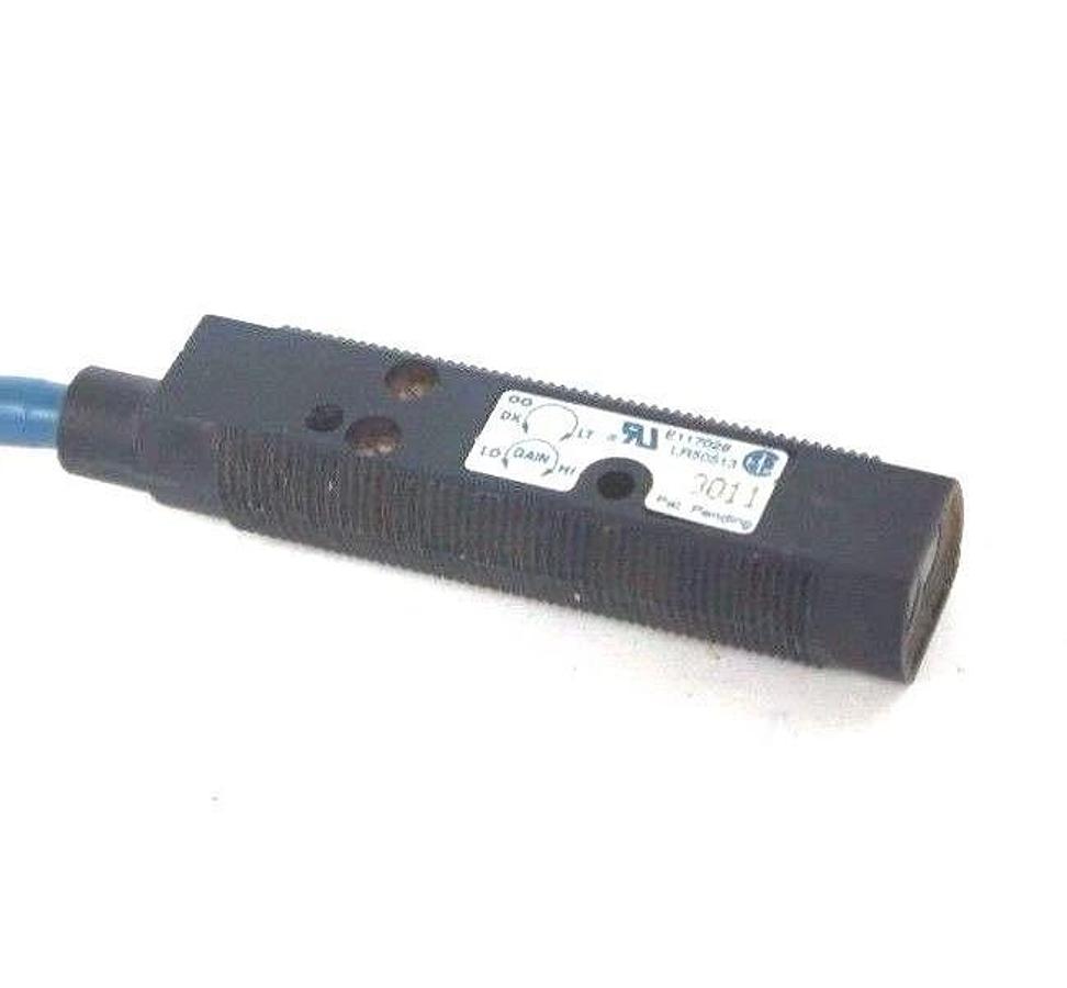 Used OPCON 14102A6517 PHOTOELECTRIC COMET 10-30VDC, 1W