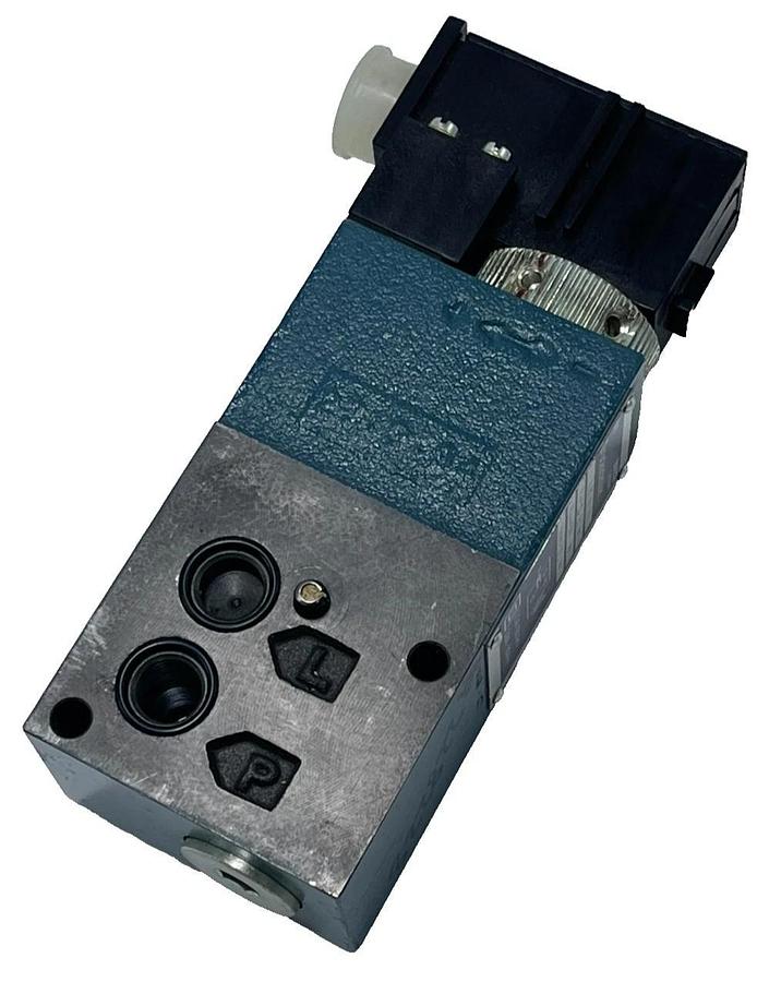BOSCH REXROTH 0-811-160-015 Pressure Switch 150-3000 PSI Hydraulic Druckschalter