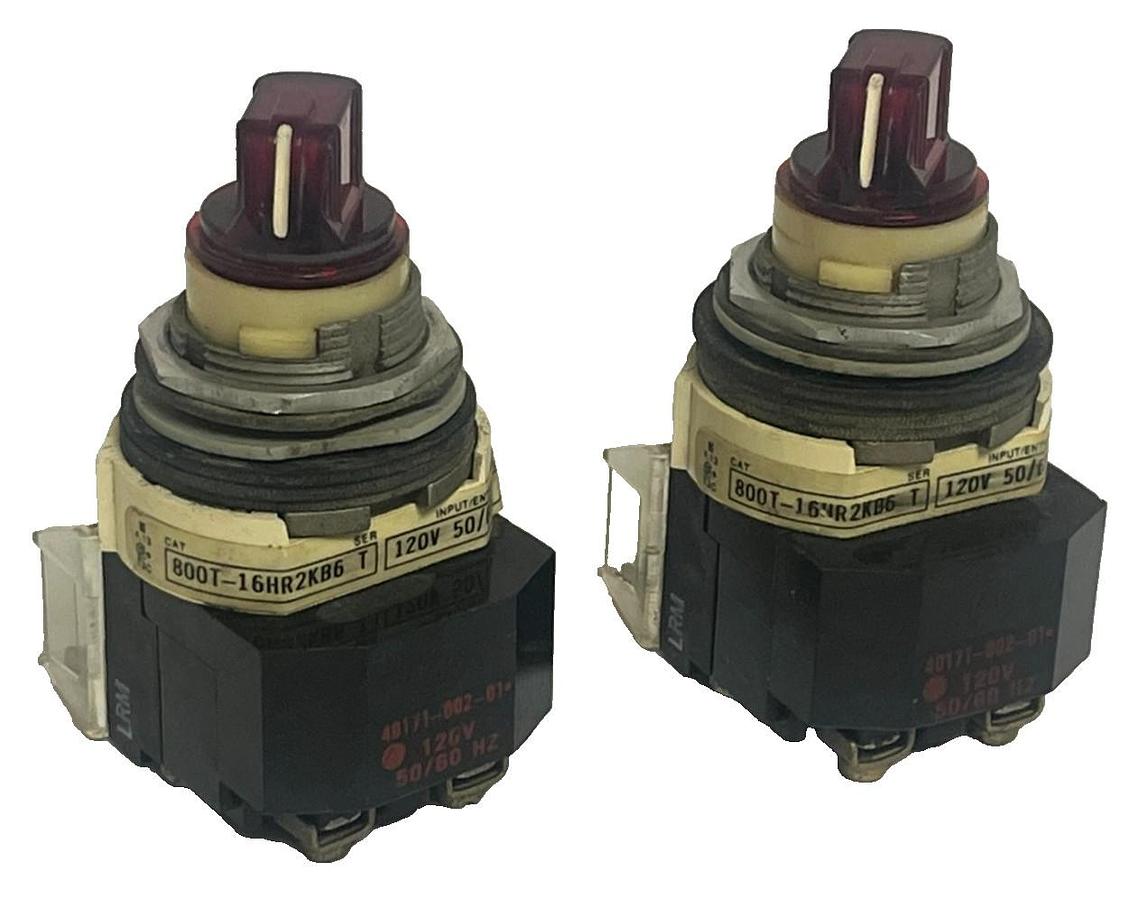 Used LOT OF 2 ALLEN-BRADLEY 800T-16HR2KB6 Ser. T Selector Switch 2-Pos Maintained