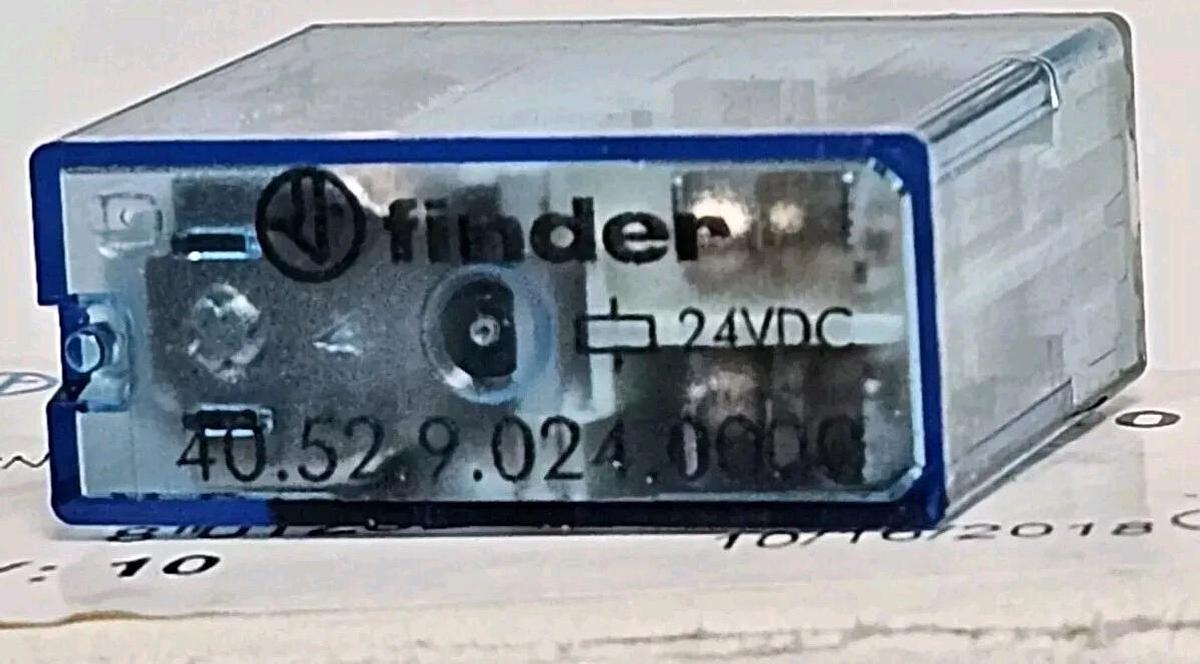 Used BOX OF 10 NEW FINDER 40.52.9.024.0000 MINIATURE P.C.B RELAYS 405290240000