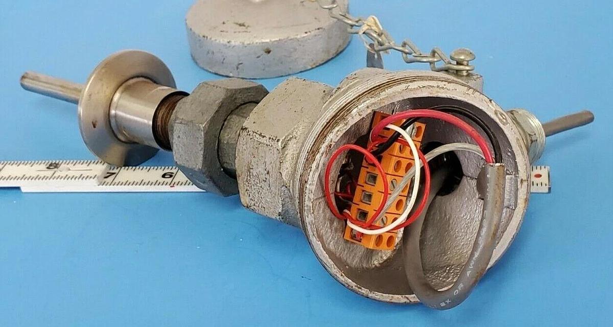 Used GENERIC PYROMATION 3871 TE-205-2 TEMPERATURE SESNSOR TE2052