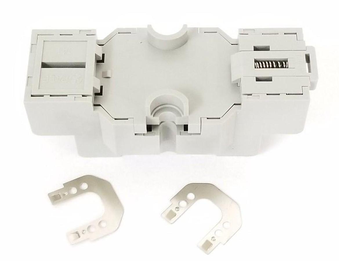 Used NEW DAYTON 2A582E RELAY SOCKET 10AMP 300VAC 8PIN DIN/SCREW