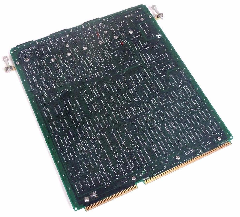 Used ALLEN BRADLEY 8000-AAGMZ RESOLVER SERVO BOARD 900105 REV 2 8000AAGMZ