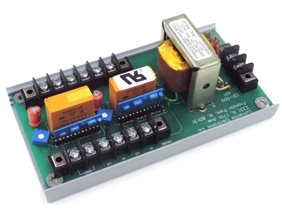 Used LUMENITE ELECTRONIC CB-009 RELAY BOARD CB009