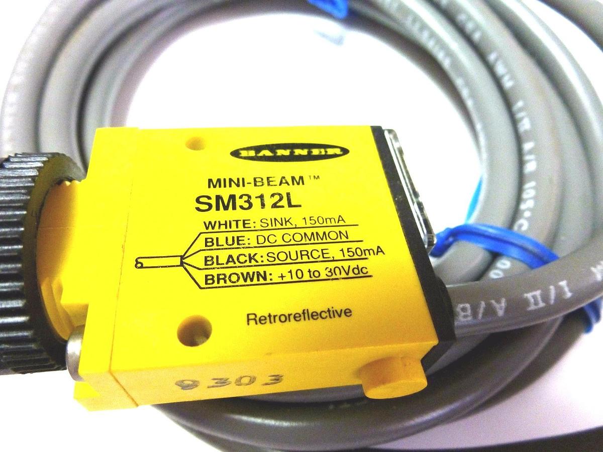 Used NEW BANNER SM312L PHOTOELECTRIC INFRARED RETRO MINI-BEAM