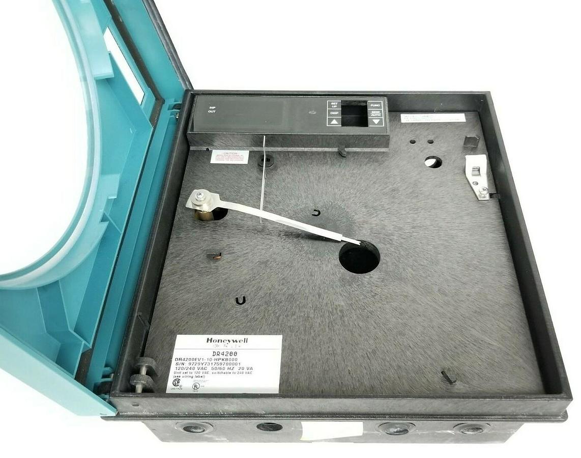 Used HONEYWELL DR4200EV1-10-HPKB000 CHART RECORDER HOUSING DR4200 120/240VAC 20VA