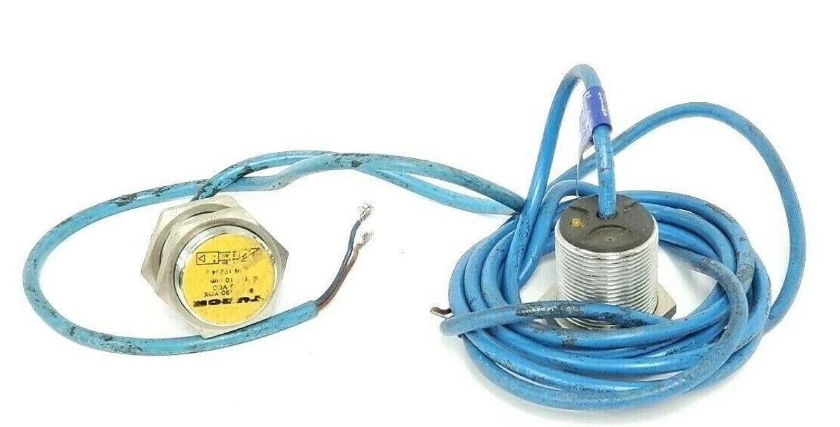 Used LOT OF 2 TURCK BI10-G30-Y0X G-BARREL WITH CABLES BI10-G30-Y0X, 5-30VDC