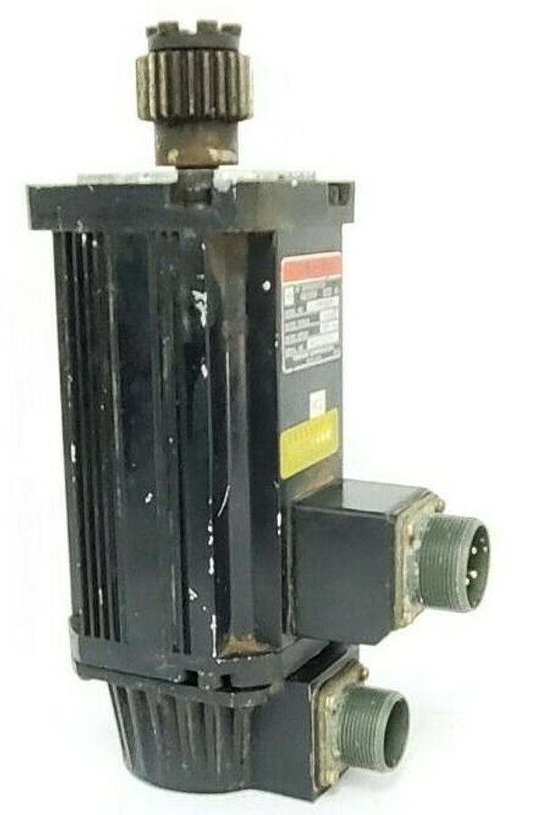 Used TOSHIBA 12M2-0500R AC SERVOMOTOR 12M20500R, 3000 RPM, 16.2 KG.CM