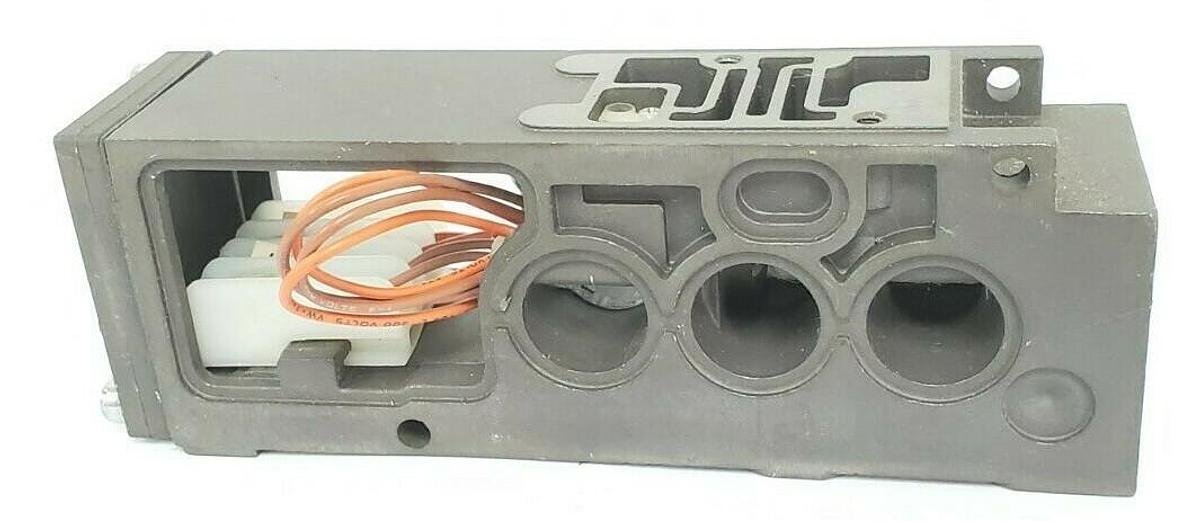 Used NEW NUMATICS HH-2 MANIFOLD HH2 (NO HARDWARE)