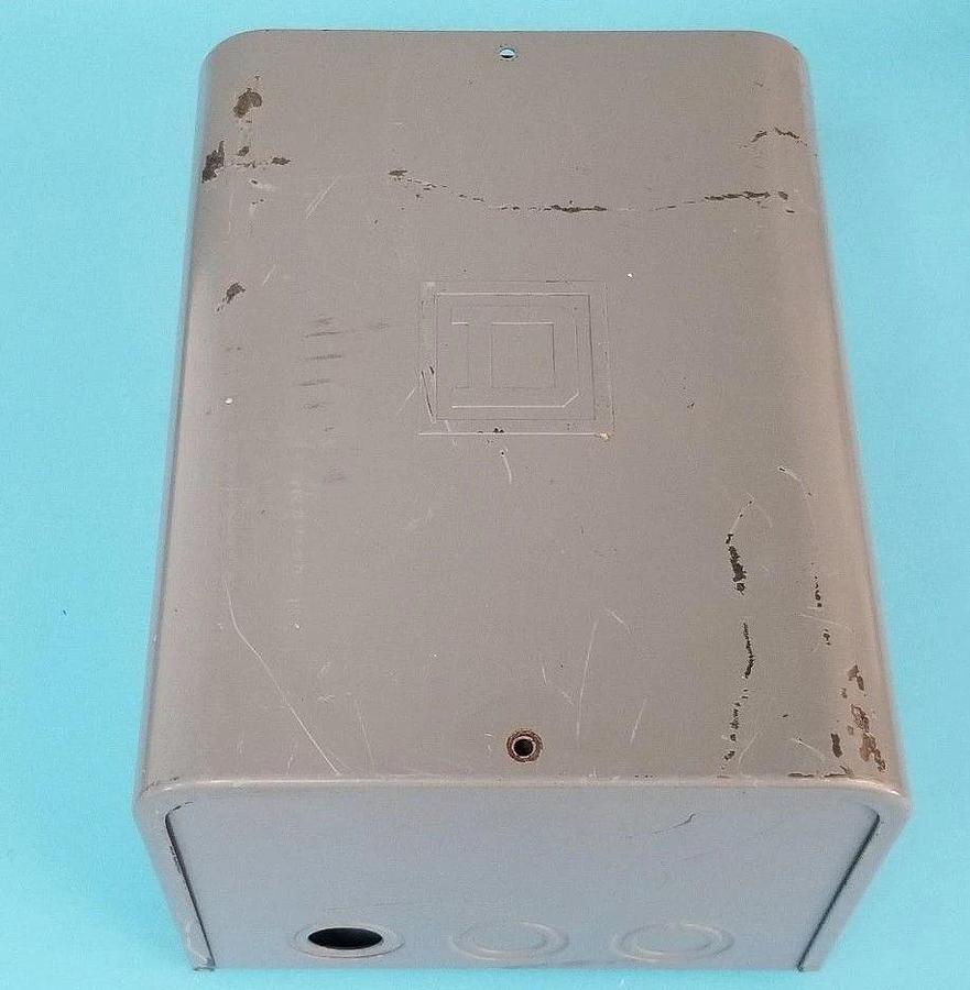 Used SQUARE D 8903 TYPE L LIGHTING CONTACTOR 8501-X0-21S1 , 8501-X0-22S1 120V 60HZ