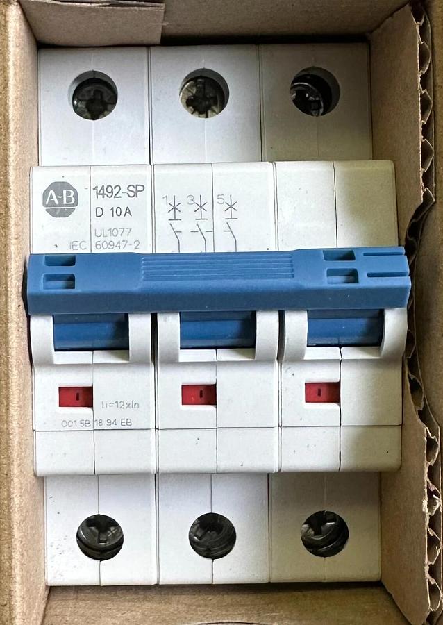 Used NEW ALLEN BRADLEY 1492-SPM3D100 /D SUPPLEMENTARY PROTECTOR 3P 10A 1492SPM3D100