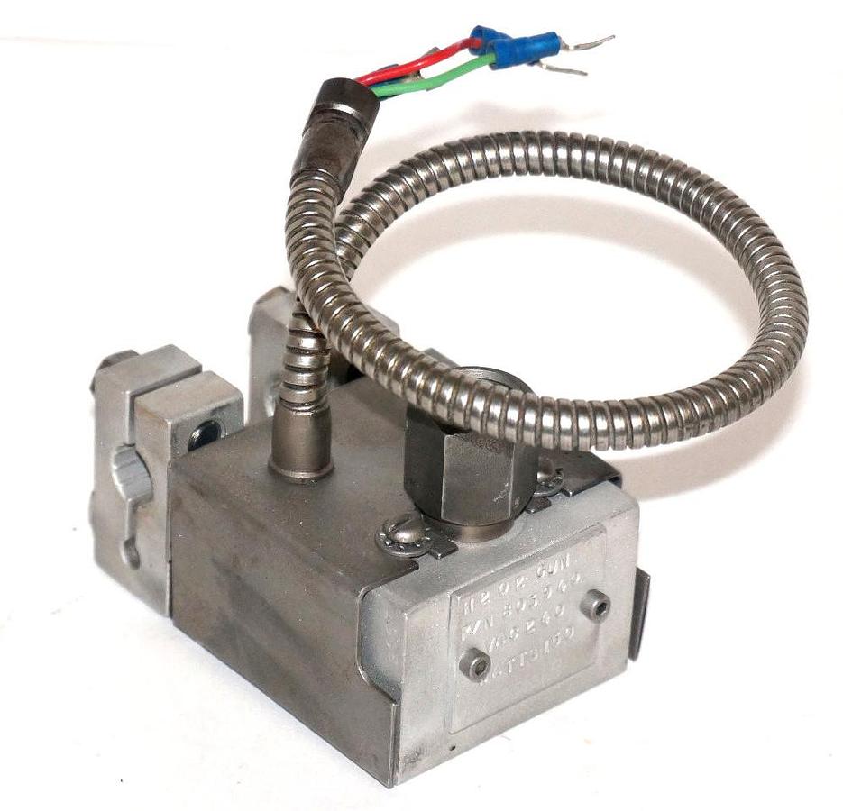 Used NORDSON 803940 APPLICATOR MODEL: H202 240VAC 150W