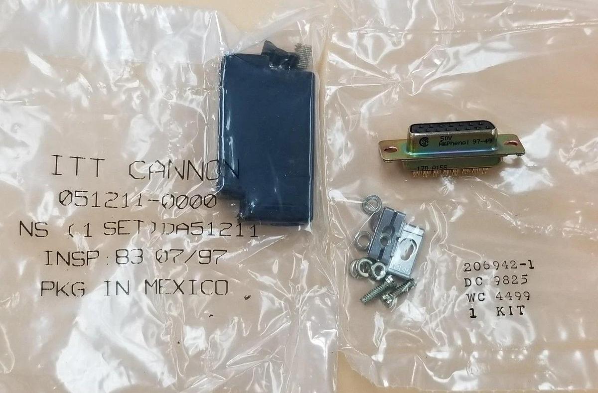 Used NEW ITT CANNON 051211-0000 CONNECTOR SET W/ 206942-1 LATCH CLIP & 17D-A15S CONN.
