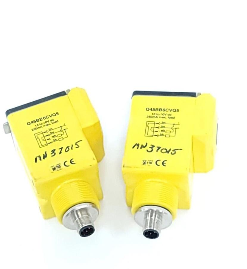 Used LOT OF 2 BANNER Q45BB6CVQ5 PHOTOELECTRIC SENSORS CONVERGENT 10 TO 30V DC