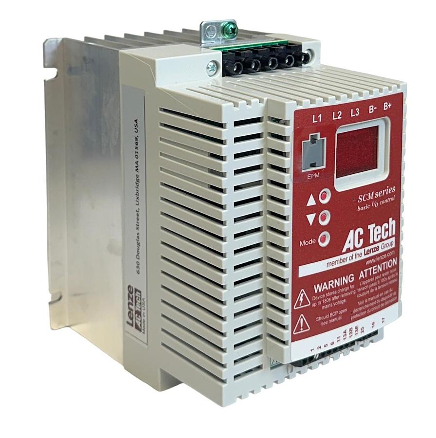 Used LENZE AC Tech 13459170 / SM230 SCM SERIES SPEED MOTOR CONTROL 3HP/2.20kW NSMP