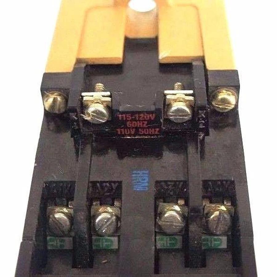 Used ALLEN BRADLEY 700-P800A1 TYPE P CONTROL RELAY SER B, 700P800A1