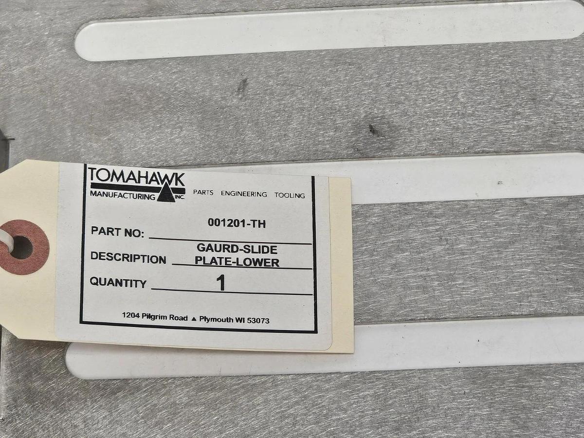 NIB TOMAHAWK 001201-TH GAURD-SLIDE PLATE-LOWER 001201TH