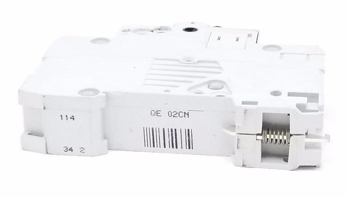 Used KLOCKNER MOELLER FAZN-C2 CIRCUIT BREAKER 2AMP 1POLE DIN-RAIL 5KA 277K