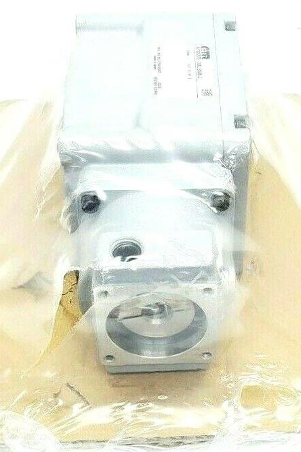 NIB GTR AF3SZ25-30L200S2 TRANSMISSION REDUCER 200W 30:1 RATIO AF3SZ2530L200S2