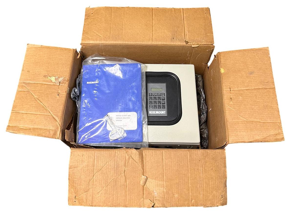 Used ROSEMOUNT 1U05600G01 WORLD CLASS 3000 OXYGEN ANALYZER SYSTEM 115V 5A 600VA NSNP