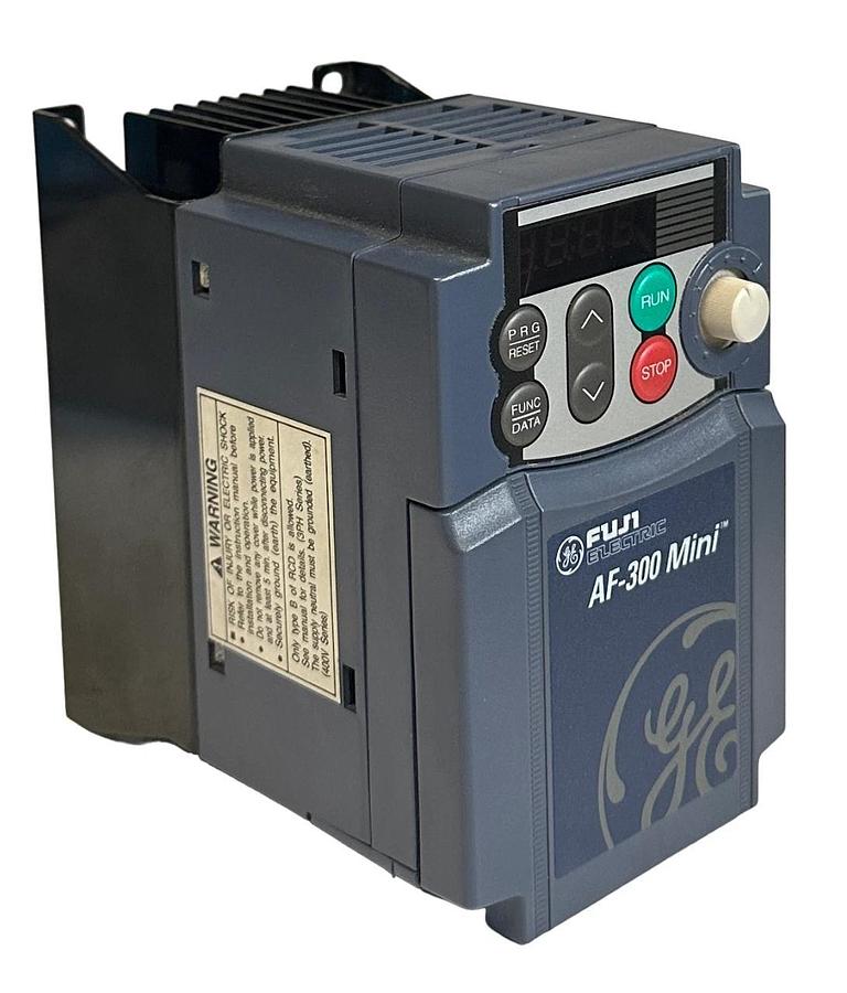 Used FUJI ELECTRIC 6KXC123001X9A1 / AF-300 Mini AC DRIVE 200-240V 3PH 5.3A 1HP USNP