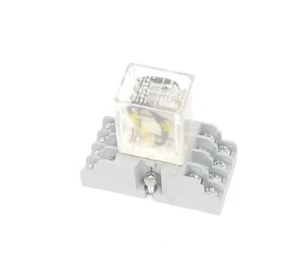Used POTTER & BRUMFIELD KHU-17D11-24 RELAY 24VDC W/ 27E166 SOCKET