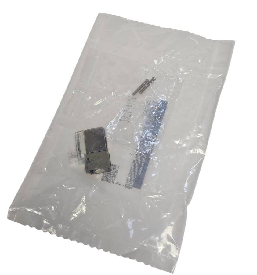 NEW SMC V114-5LOZ SOLENOID VALVE V1145LOZ BASE MOUNT (DC) 24VDC 2 PIN