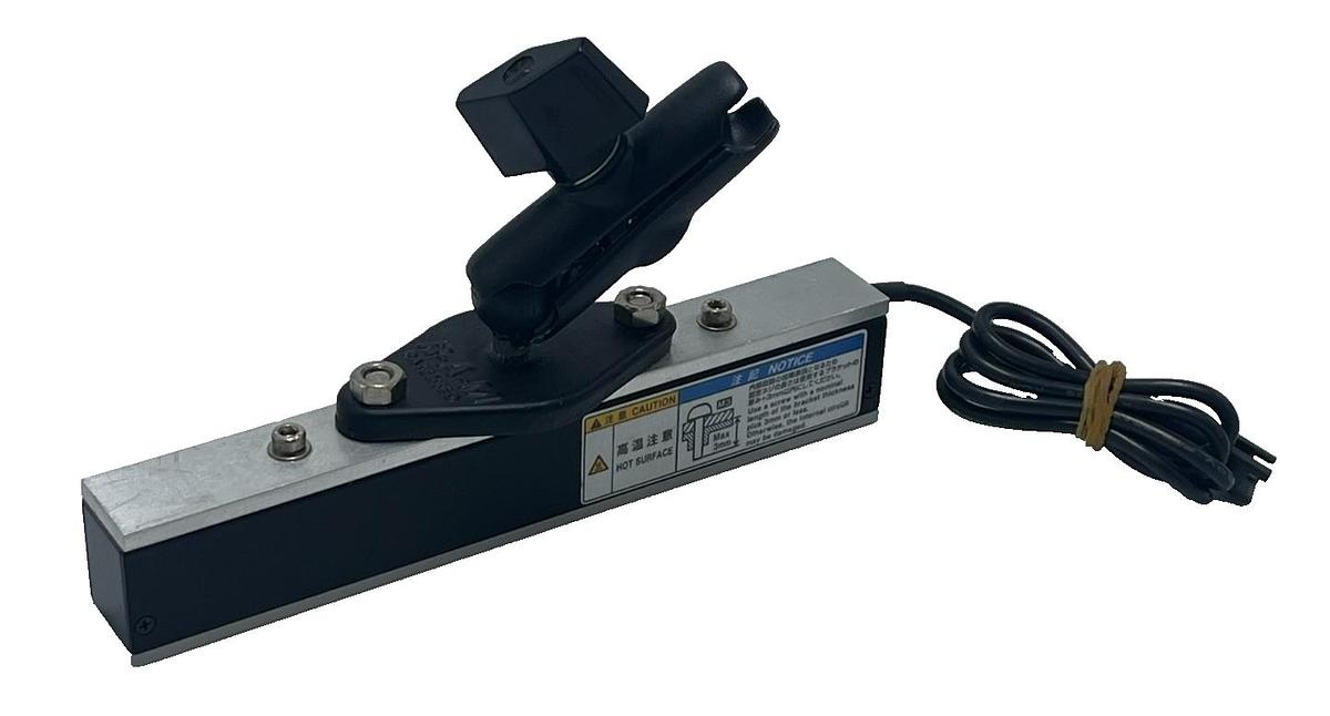 Used Keyence CA-DBB13 Blue LED Bar Light, OP-42282 Diffuser Plate, 1/2" ram ball