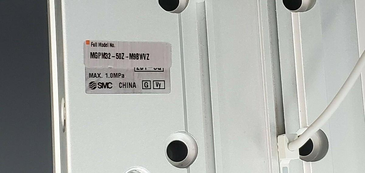 Used NEW SMC MGPM32-50Z-M9BWVZ MGP-Z SERIES CYLINDER MGPM3250ZM9BWVZ