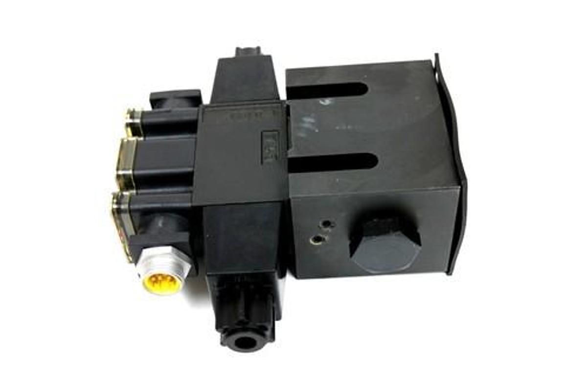 Used NEW PARKER D31VW1D4NYCF56 75 DIRECTIONAL VALVE PILOT VALVE D1VW20DNYCF56 75