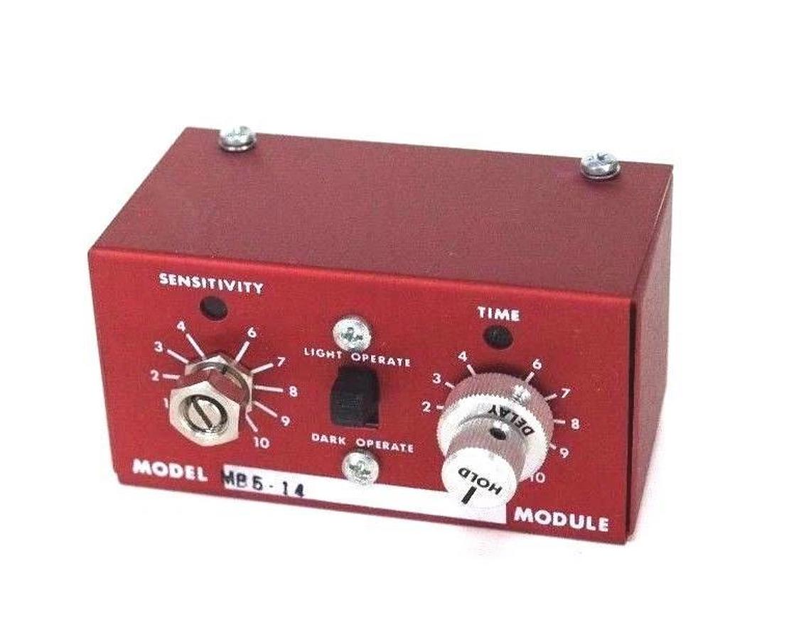 Used NIB BANNER MB5-14 LOGIC MODULE 12-18VDC, MB514