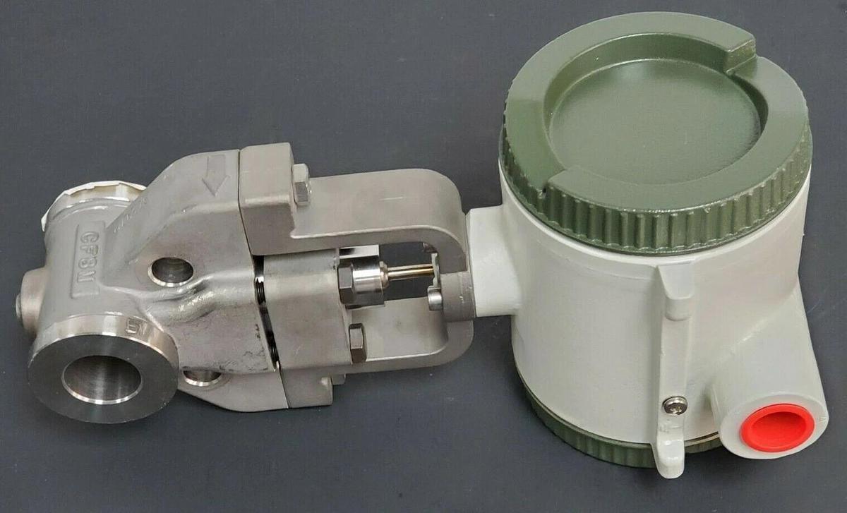 YOKOGAWA YF102-AAUB1A-S3S3-E /FMF YF102 VORTEX FLOWMETER 24V DC NEW