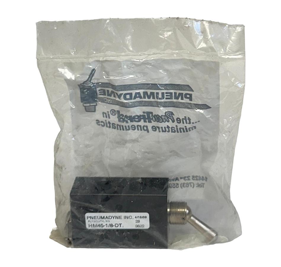 PNEUMADYNE HM45-1/8-DT / HM4518DT MINI 4-WAY DETENTED TOGGLE VALVE 2-POS NSFS