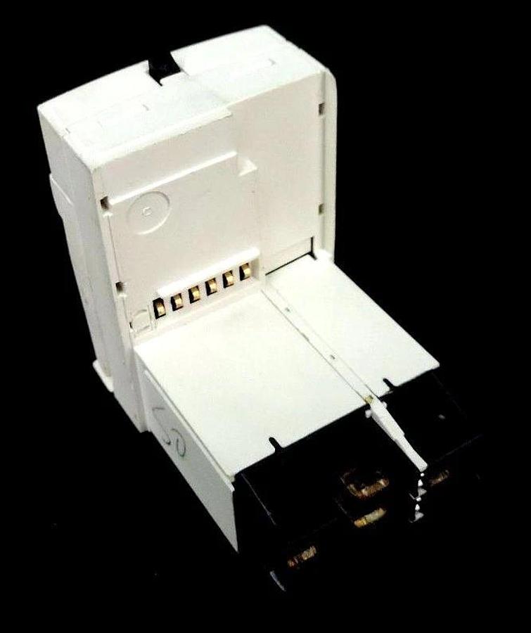 Used TELEMECANIQUE LUCBT1BL CONTROL UNIT 0.35-1.05AMP 24VDC 3PHASE