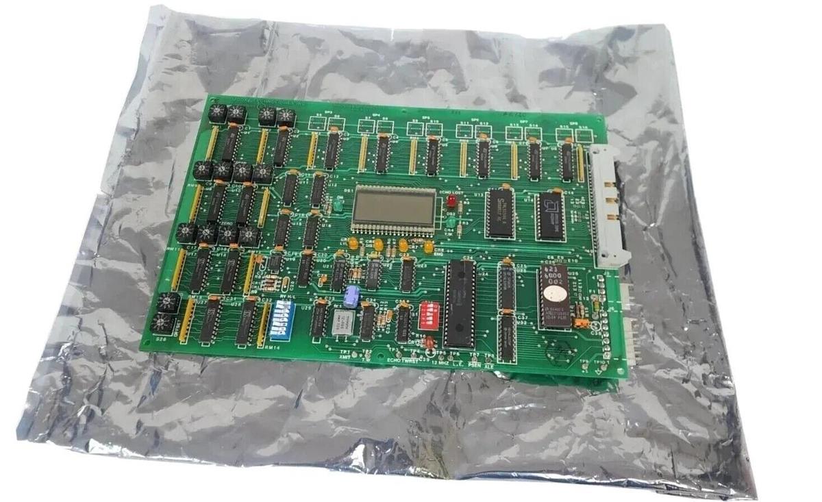 Used MOORE TECHNOLOGIES INC. 523-1008-001 PROCESSOR DISPLAY BOARD 5231008001
