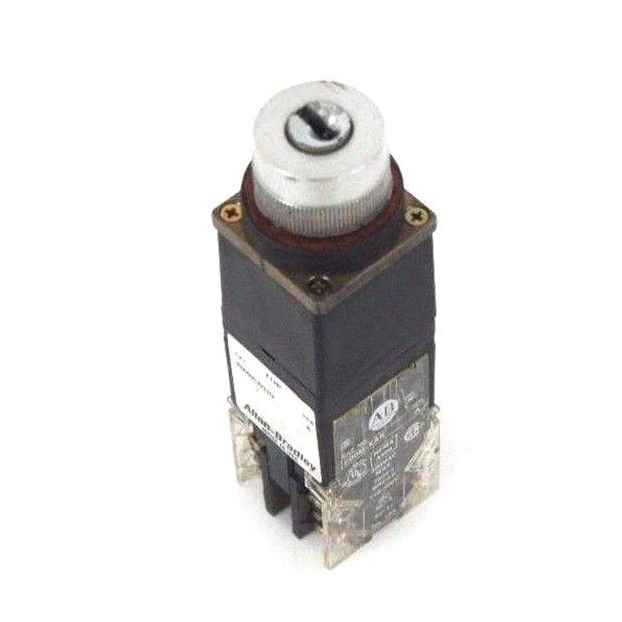 Used ALLEN BRADLEY 800MR-N31Q SELECTOR SWITCH SER A W/ 800M-XAK CONTACTS SER A