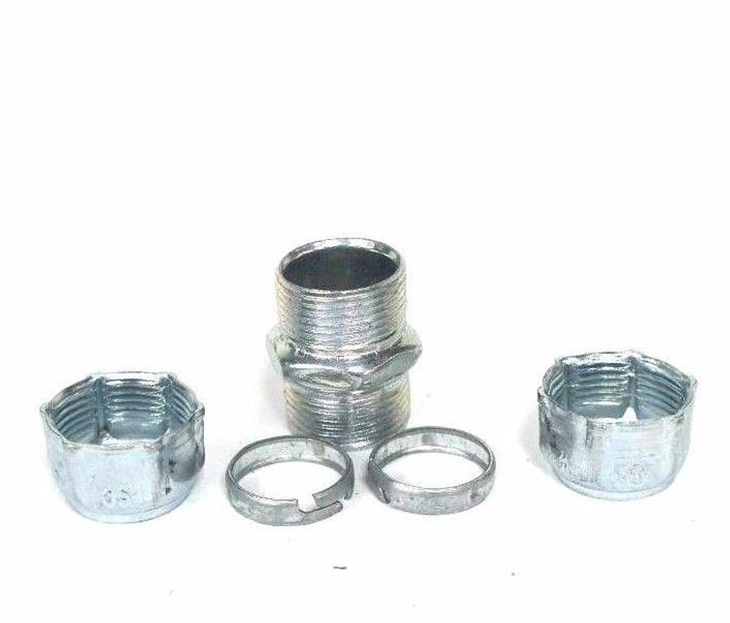 LOT OF 8 NEW THOMAS & BETTS 1/2" CONDUIT CABLE COUPLINGS