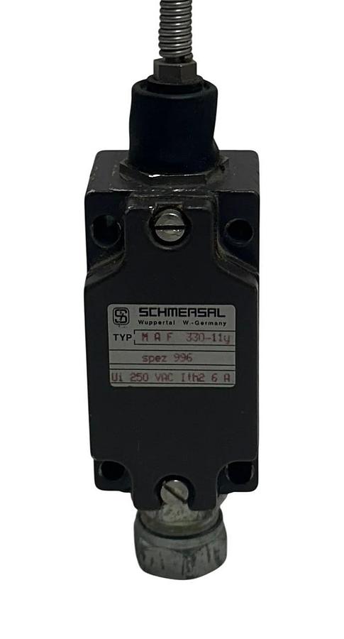 Used SCHMERSAL MAF330-11Y-996 / MAF330-11Y POSITION LIMIT SWITCH 101054491 USNP