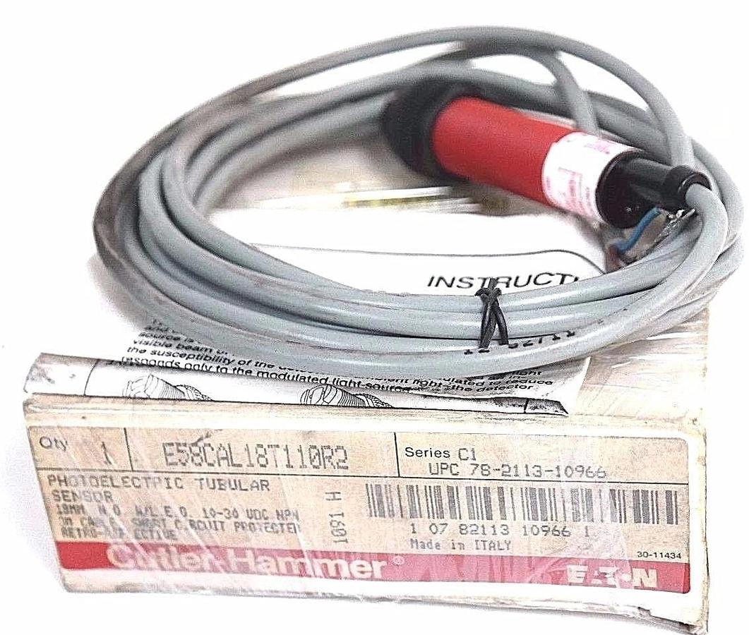 Used NIB CUTLER HAMMER E58CAL18T110R2 PHOTOELECTRIC SENSOR 10-30VDC 3M CABLE